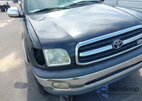 2000 Toyota Tundra Sr5 V8 z USA, uszkodzony, nr VIN 5TBRT3411YS010265